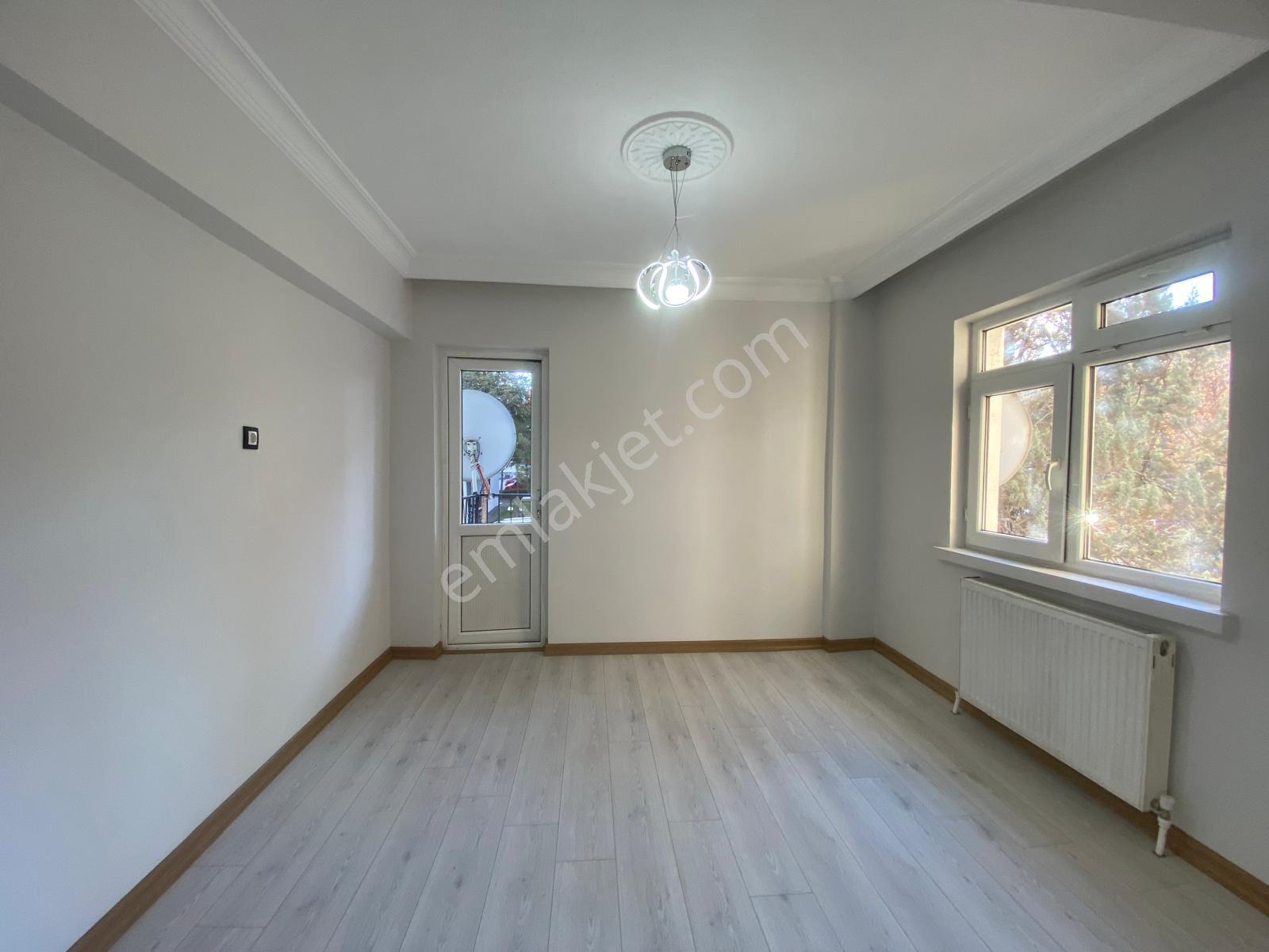 Koza Emlaktan Ertuğrulgazi Mahalesinde Site İçinde Ara Katta Lüxx Yapılı Bağımsız 3+1 Satılık Daire - Görsel 14
