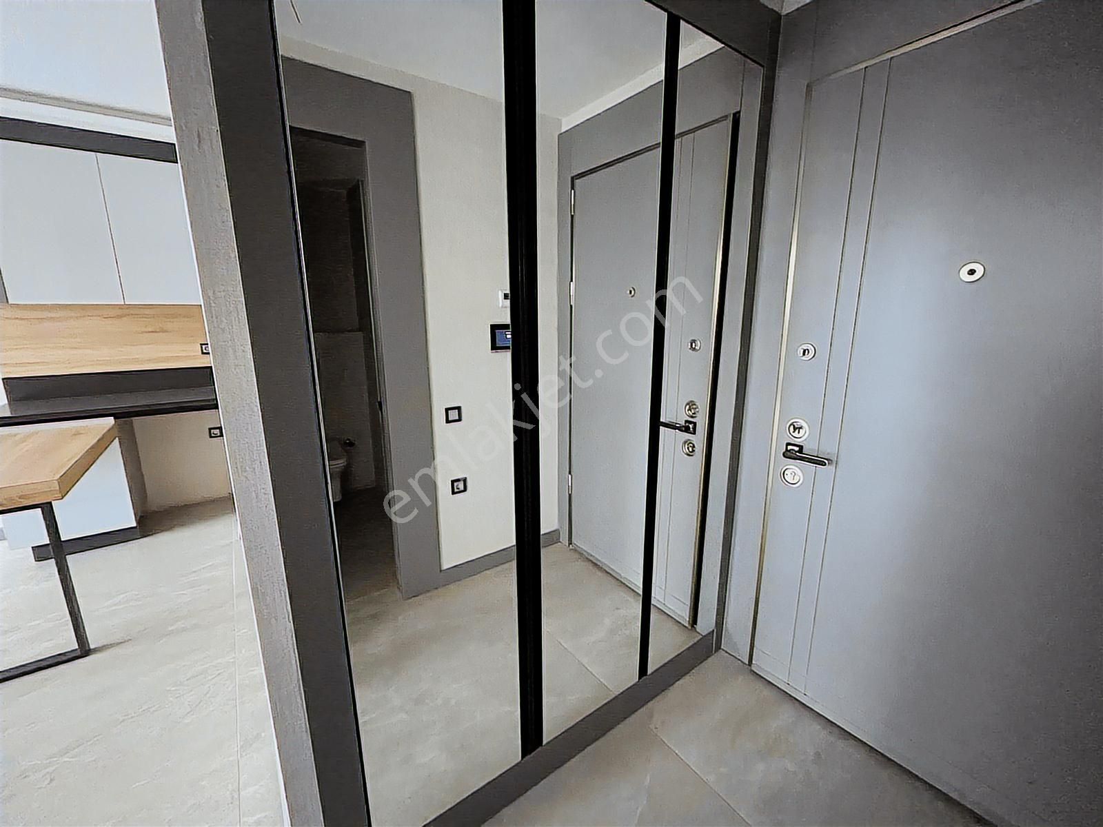 İpektaş Cadde'de Katta Sıfır Sitede 1+1 Kiralık Daire - Görsel 8