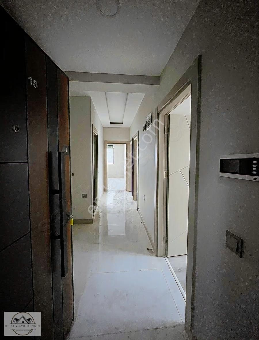 Hilal Gayrimenkul'den Kızıltoprak Sıfır Kat Seçenekli Geniş*2+1* - Görsel 3