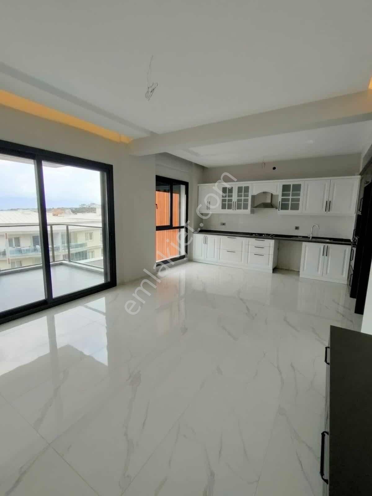 Kuşadası Değirmendere Lüks Satılık Rezidans 2+1 Daire - Görsel 15