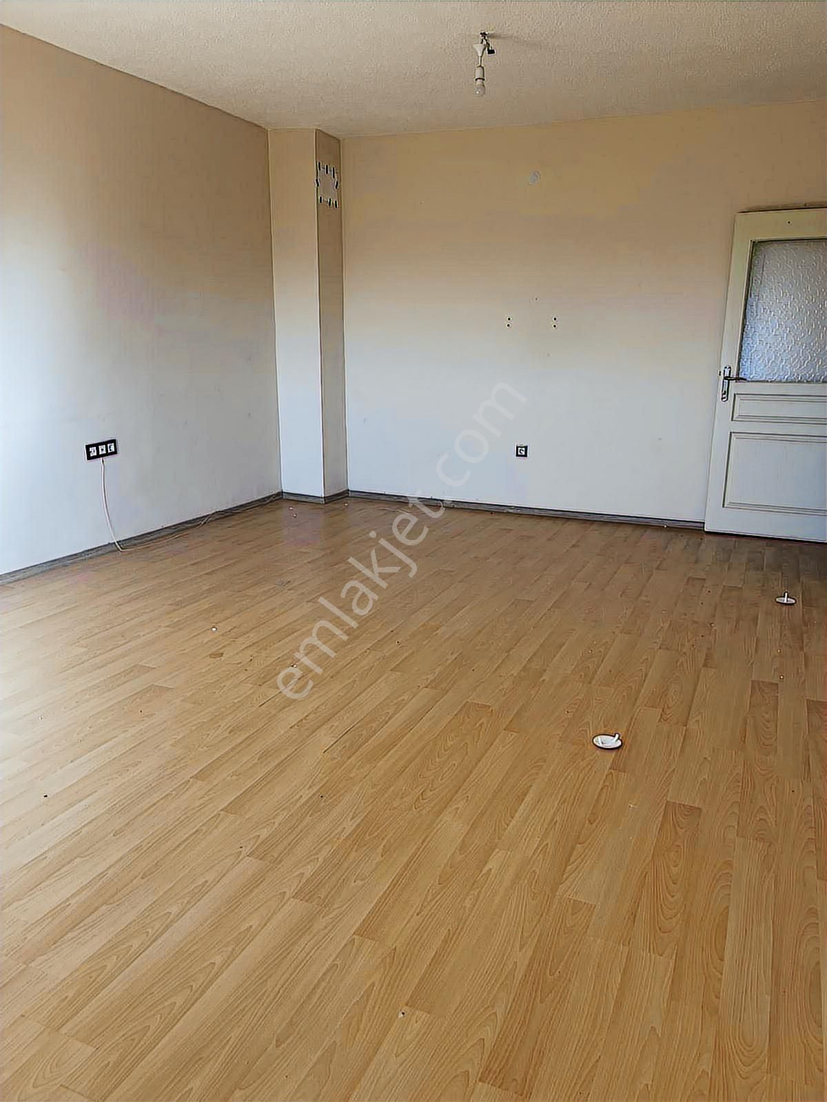 Öz-er Gayrimenkul'den Satılık 3+1 Toki Dairesi - Görsel 21