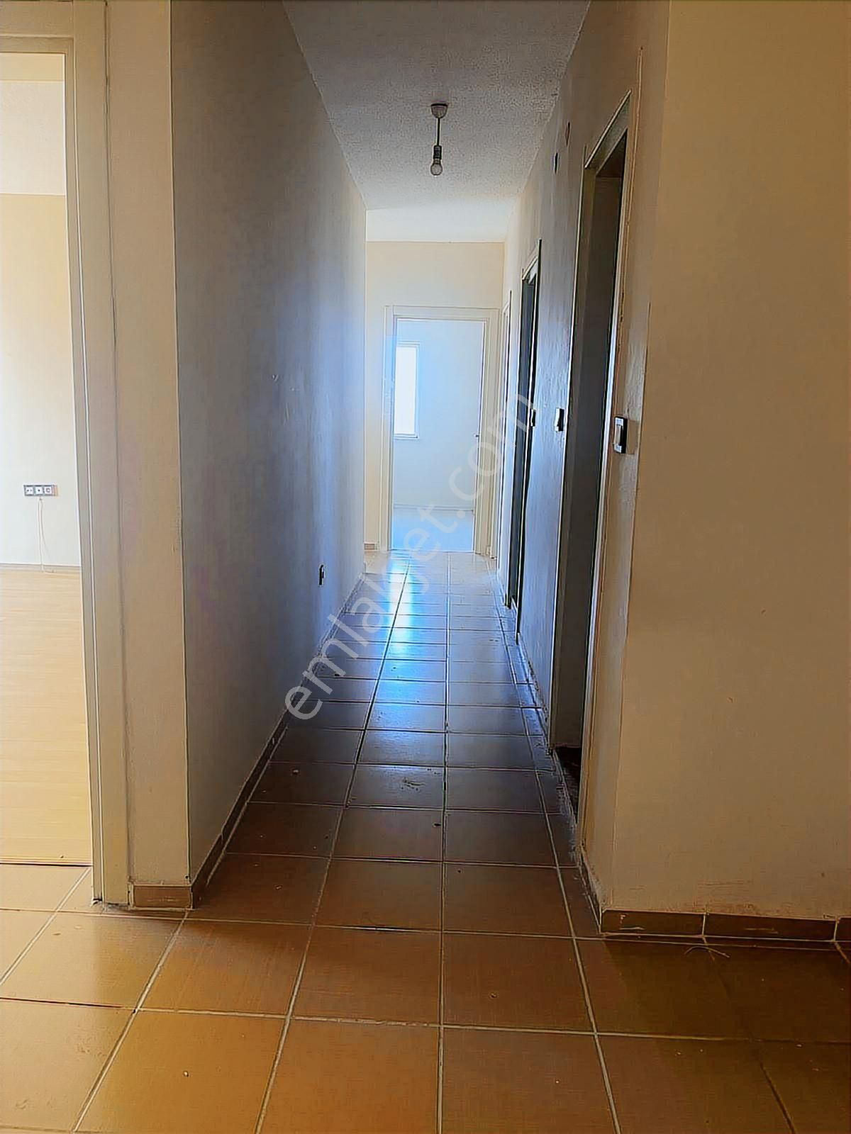 Öz-er Gayrimenkul'den Satılık 3+1 Toki Dairesi - Görsel 13