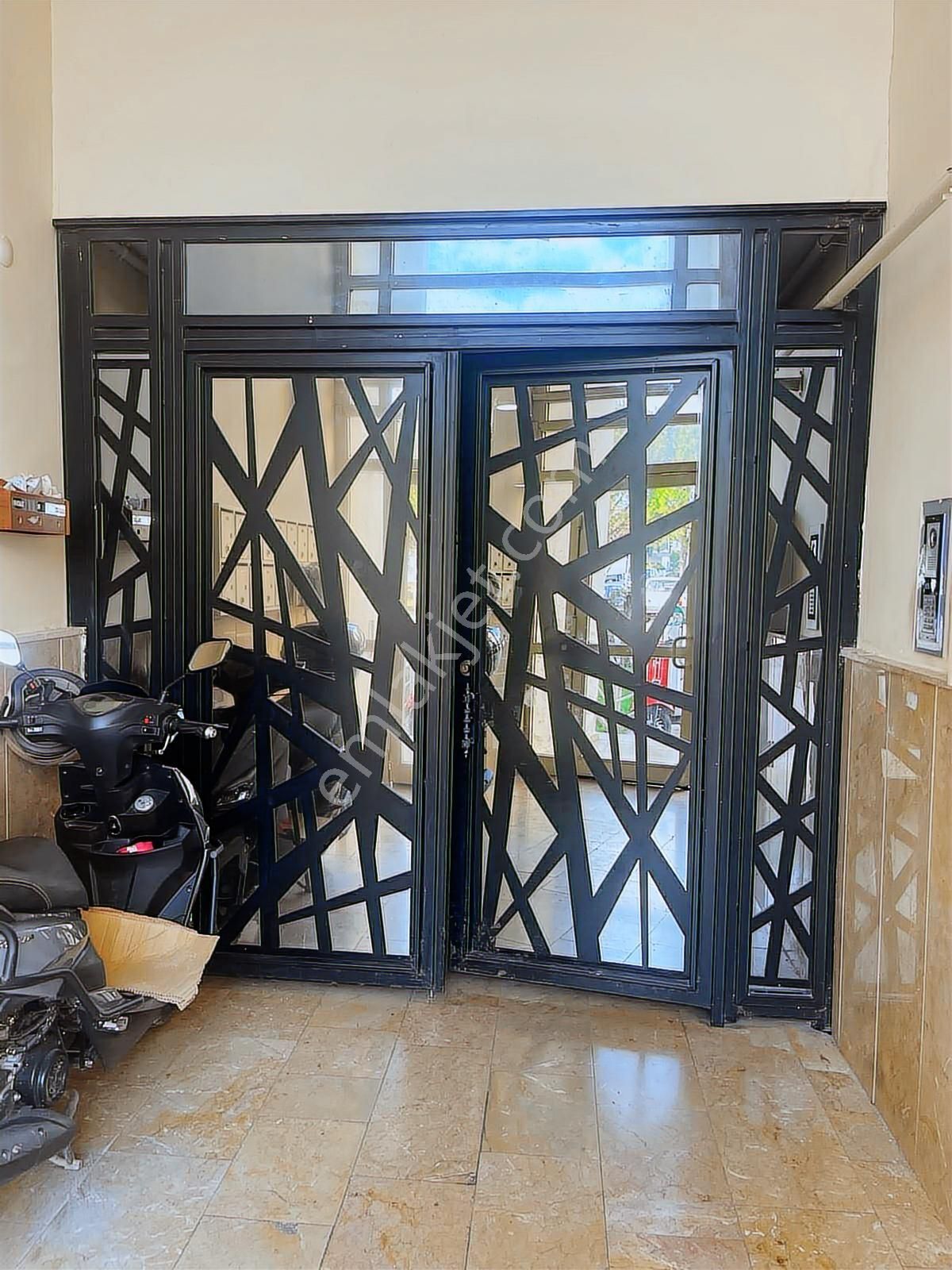 Öz-er Gayrimenkul'den Satılık 3+1 Toki Dairesi - Görsel 11