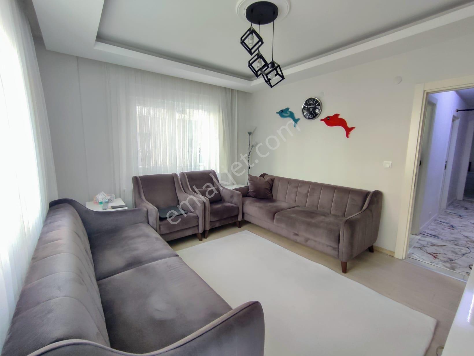 Kızıltoprak'ta Doğalgazlı Yüksek Giriş 2+1 Satılık Daire