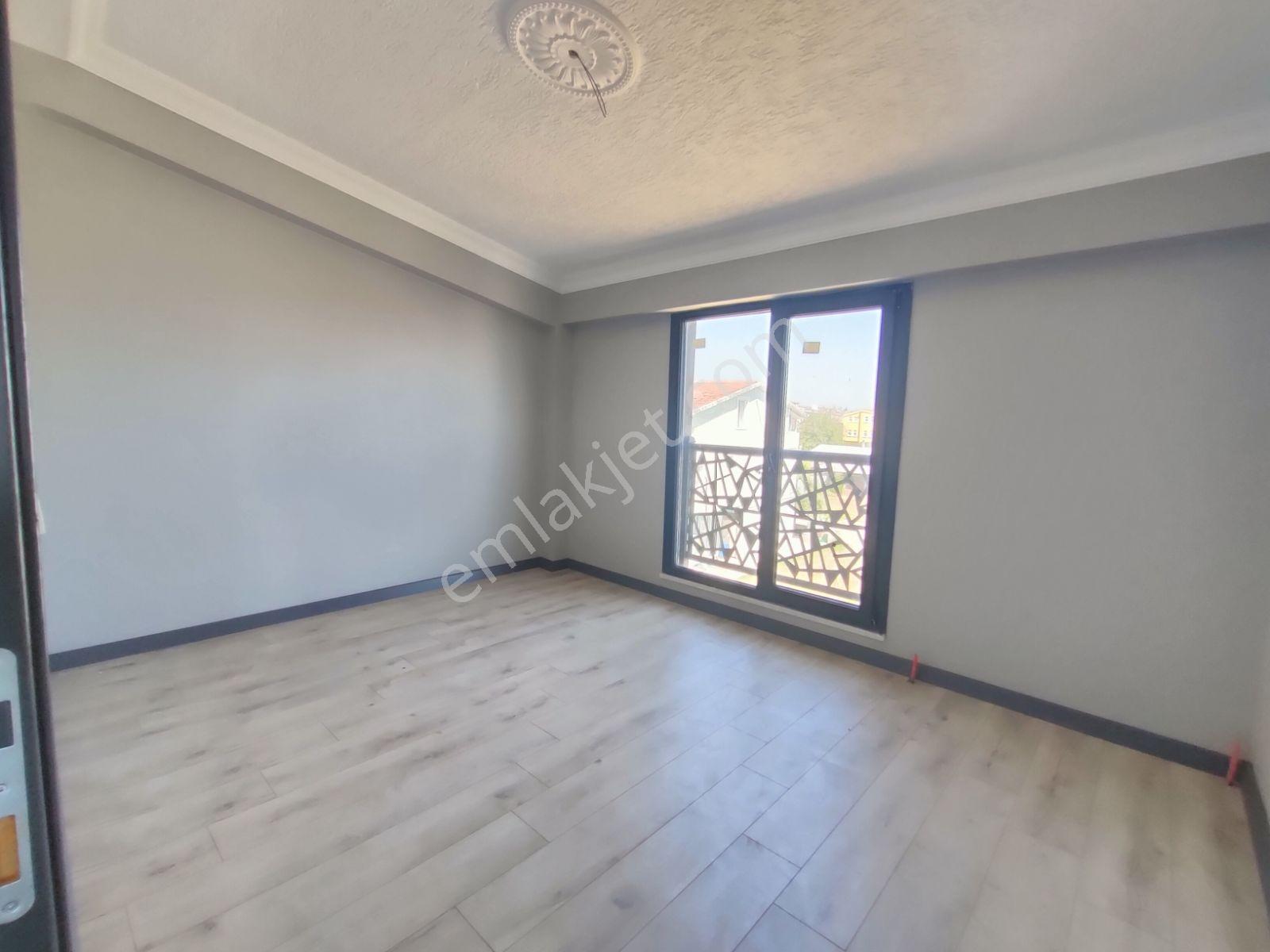 Okula Yakın Merkezde 6+1 Bahçeli Müstakil Villa Kartallar'dan. - Görsel 18