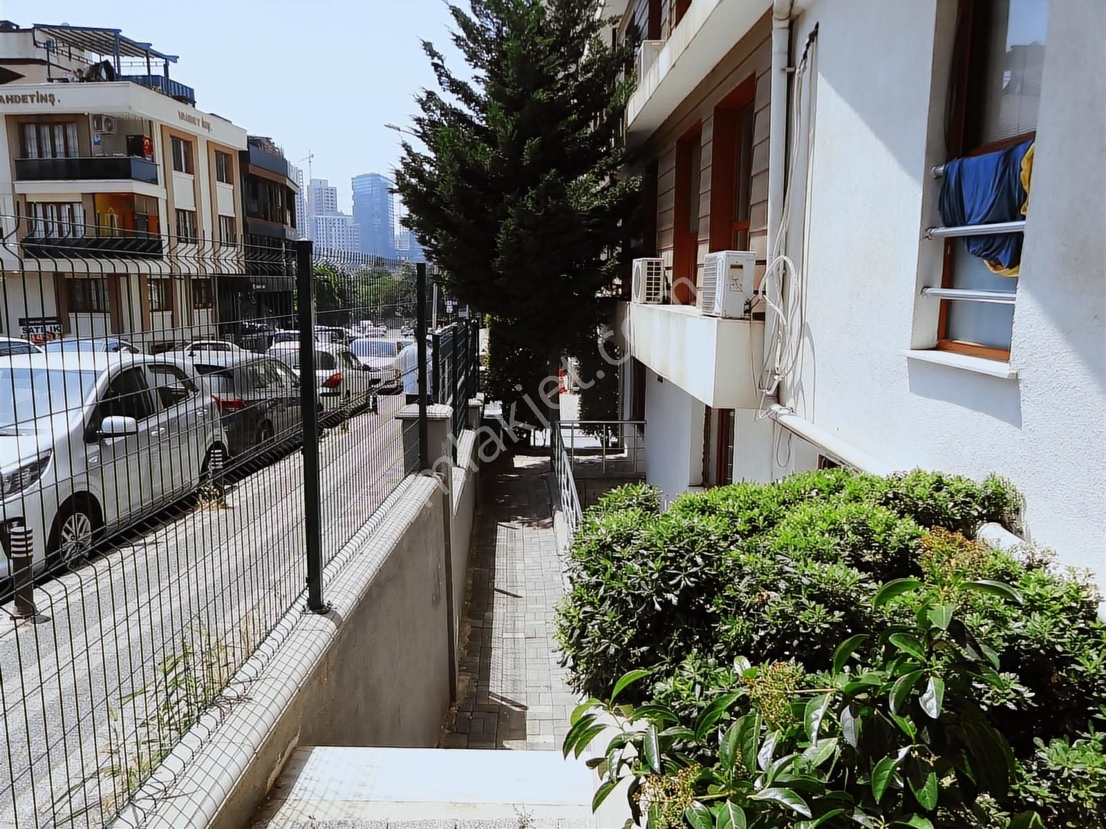 Ünalan'da Metro-metrobüs Yakını Genç Bina Satılık Daire 2+1,85m2 - Görsel 5