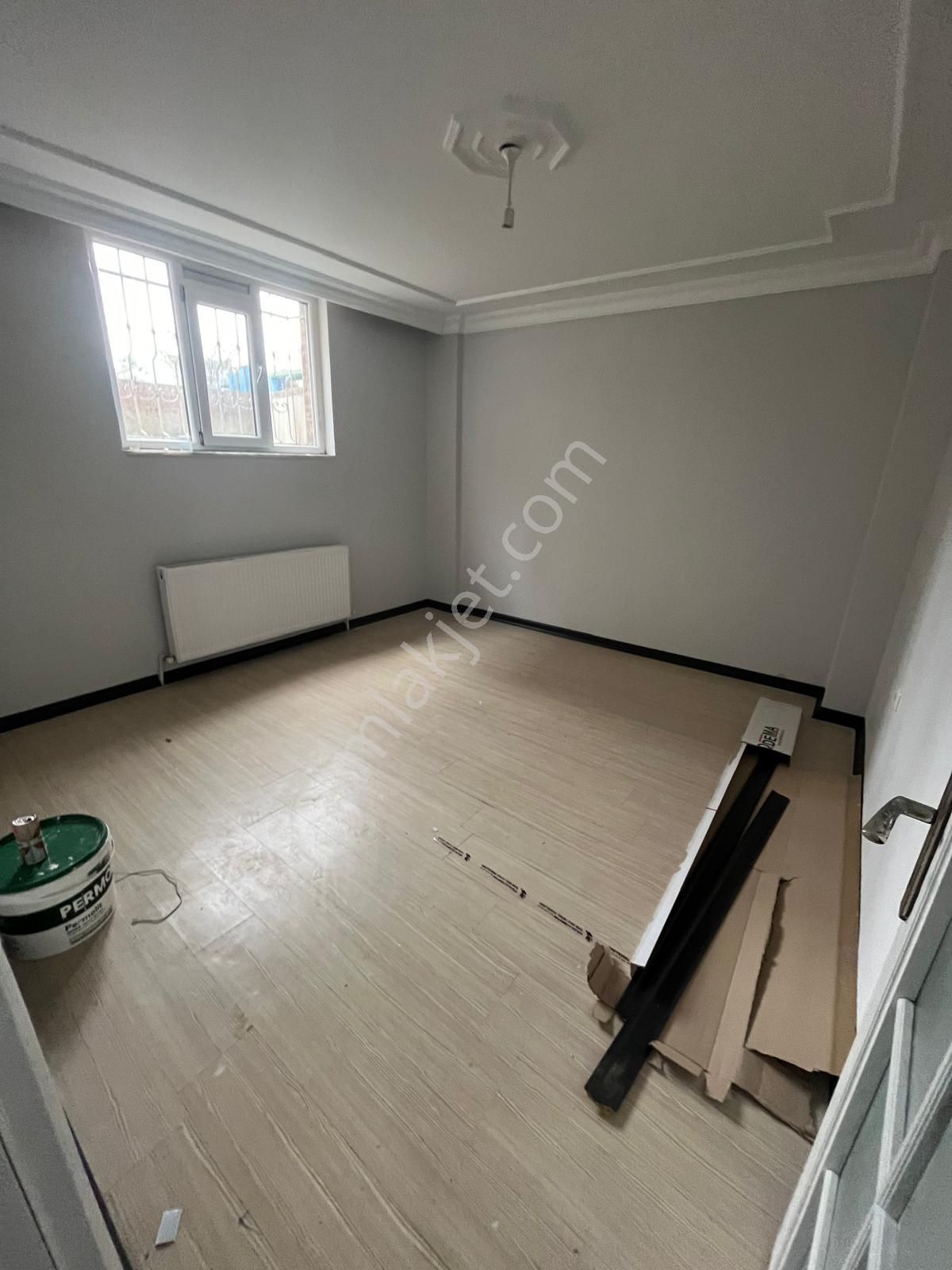 Üç Kardeşler'den Cebeci Mh 2+1 10-yıllık 100m2 Bahçekatı