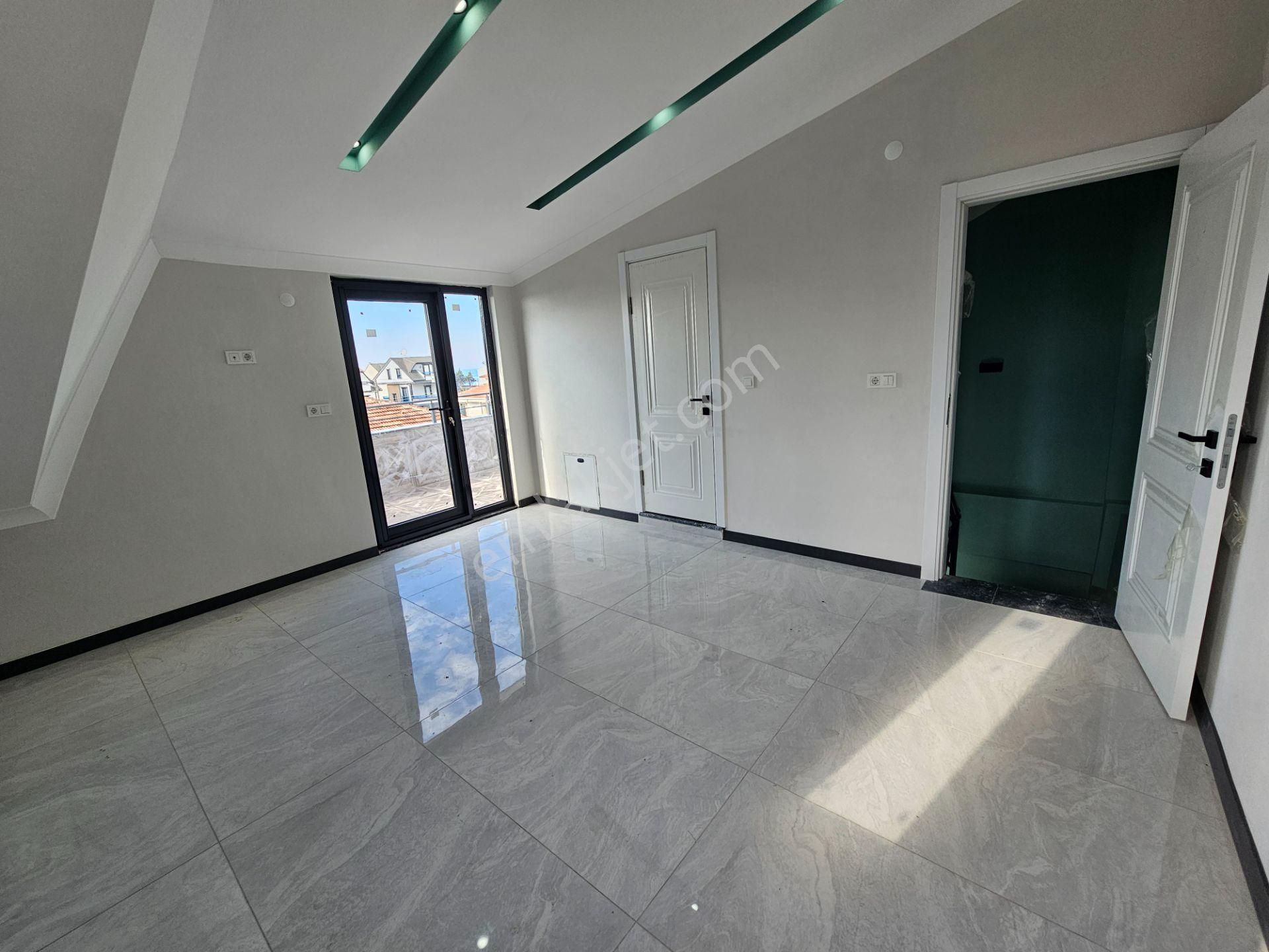 Kocaali Sakarya'da 3+1 Deniz 'e 70 Mt. Mesafede , Havuzlu , Yerden Isıtmalı Villa - Görsel 30