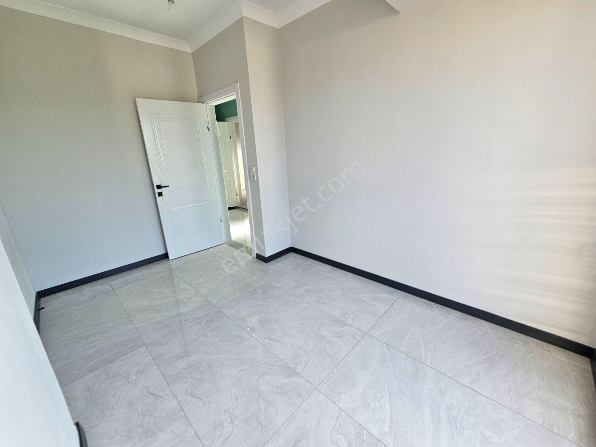 Kocaali Sakarya'da 3+1 Deniz 'e 70 Mt. Mesafede , Havuzlu , Yerden Isıtmalı Villa - Görsel 26