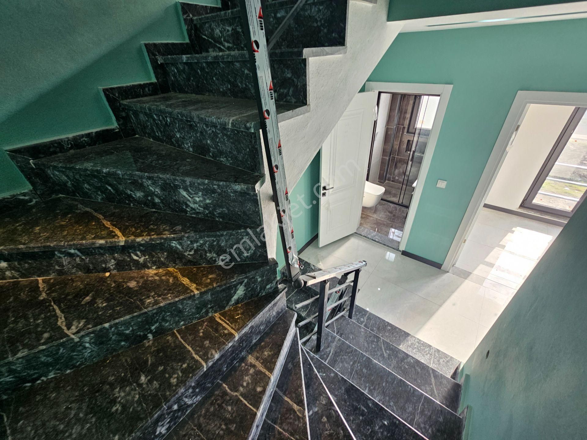 Kocaali Sakarya'da 3+1 Deniz 'e 70 Mt. Mesafede , Havuzlu , Yerden Isıtmalı Villa - Görsel 29