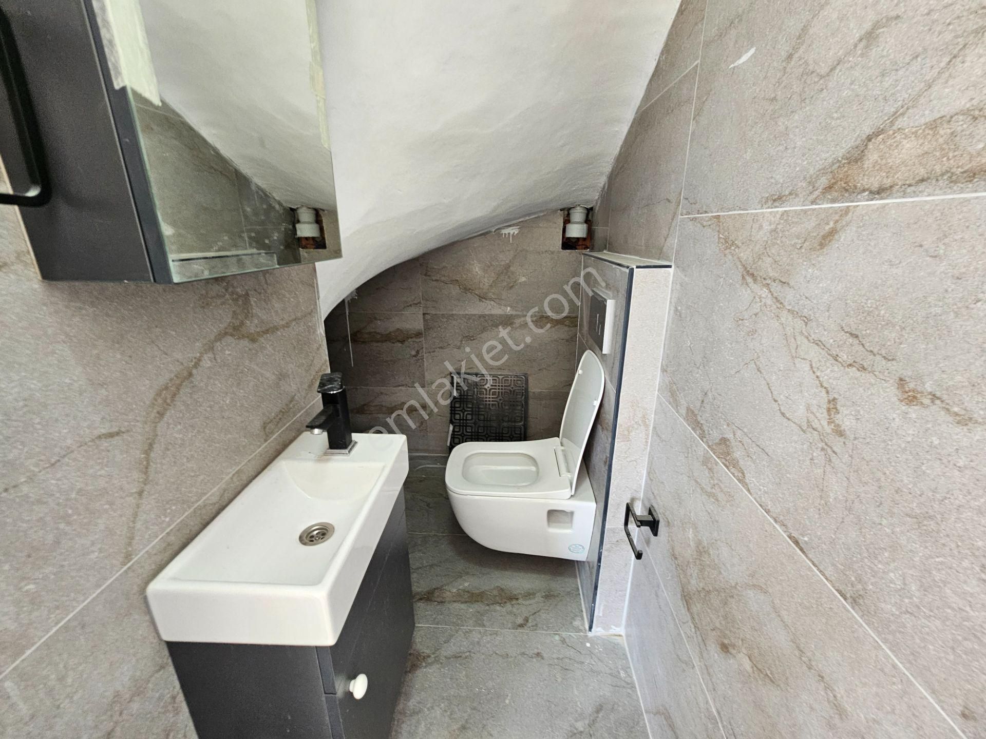 Kocaali Sakarya'da 3+1 Deniz 'e 70 Mt. Mesafede , Havuzlu , Yerden Isıtmalı Villa - Görsel 18