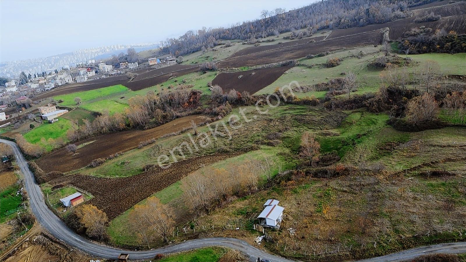 İlkadım Uzgurda 4139 M² Yatırımlık Fırsat Arazi - Tarla - Görsel 2
