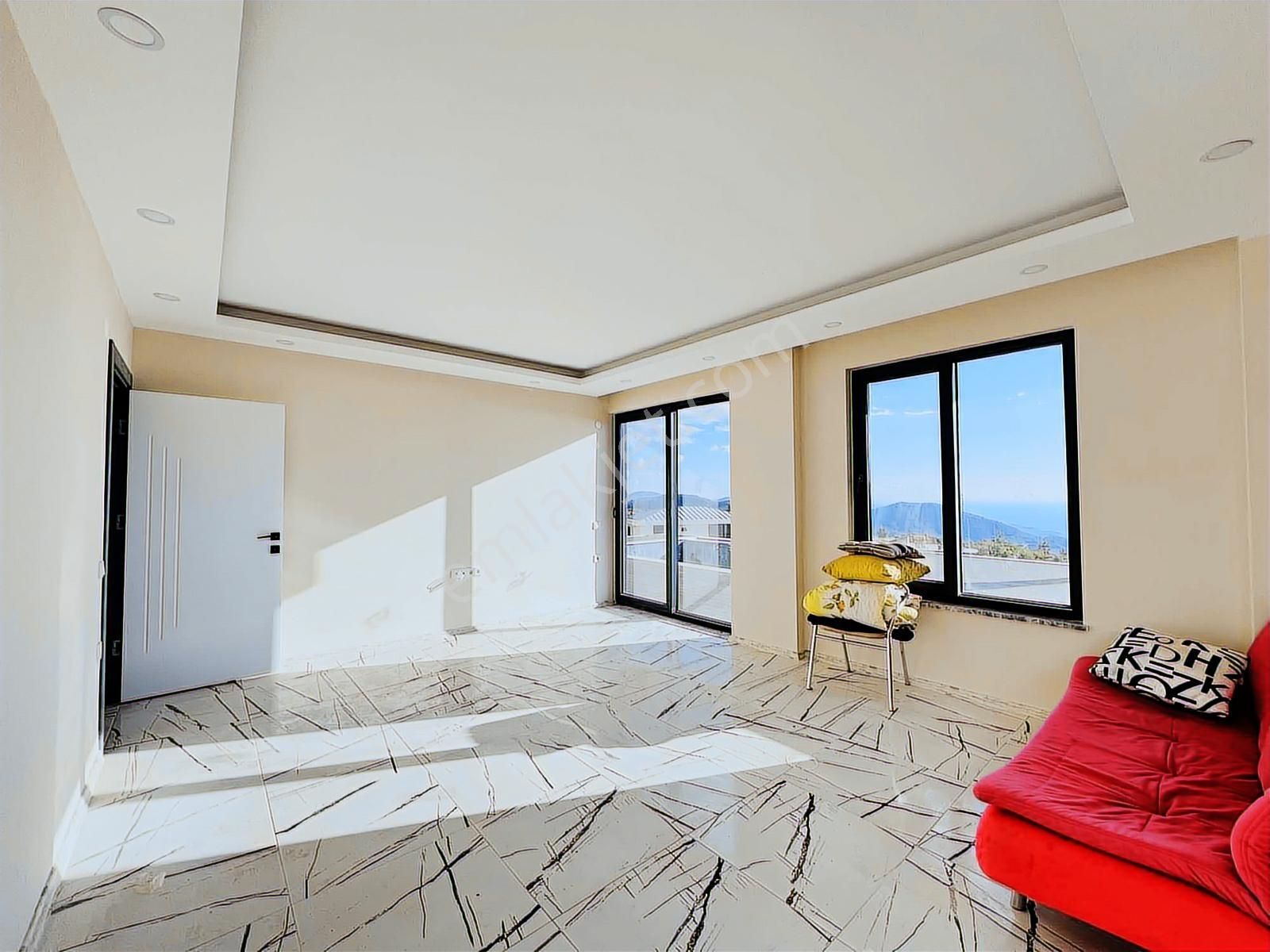 Alanya Gözüküçüklüde Ful Manzaralı Satılık 3+1 Villa - Görsel 27