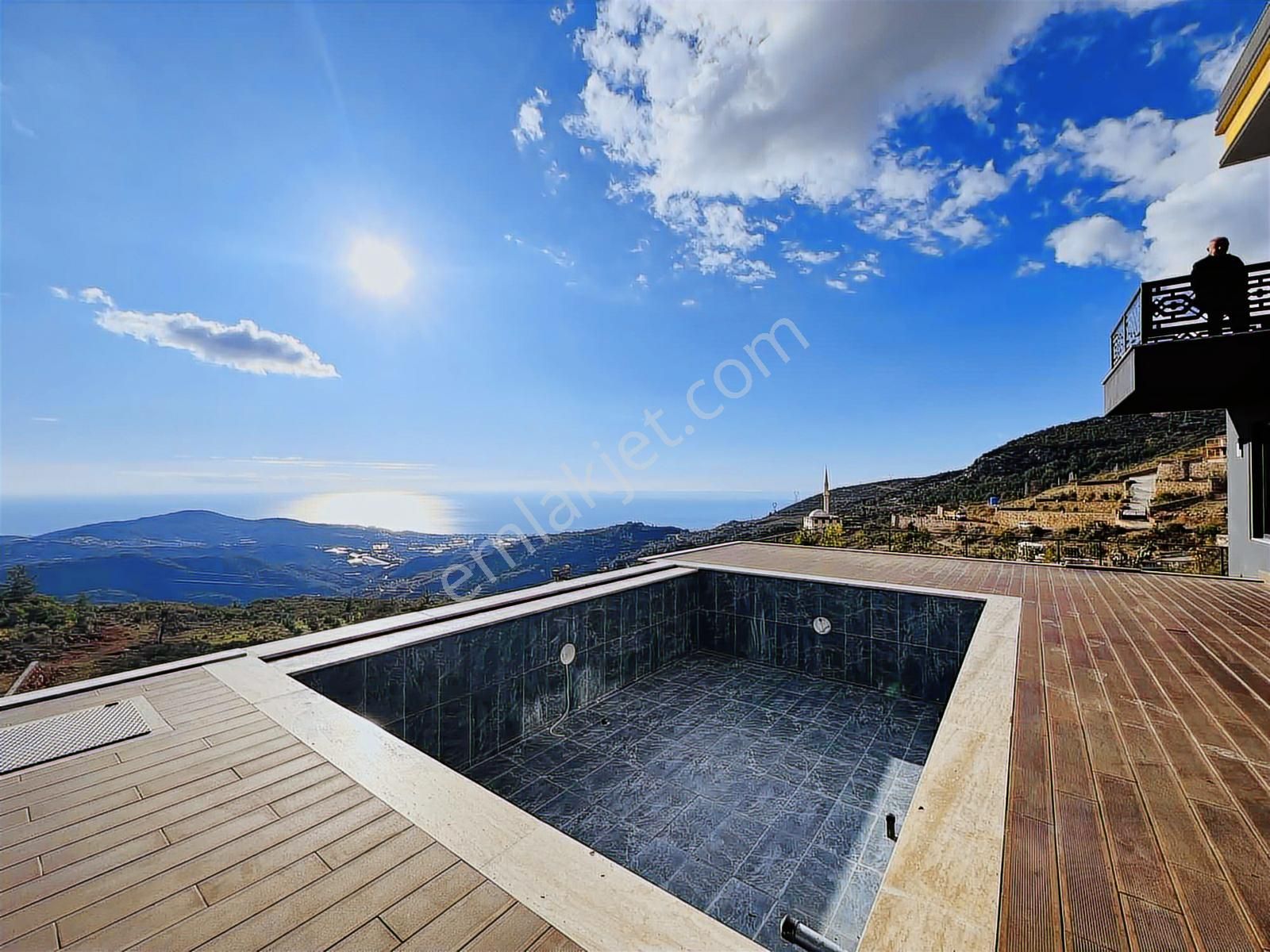 Alanya Gözüküçüklüde Ful Manzaralı Satılık 3+1 Villa - Görsel 31