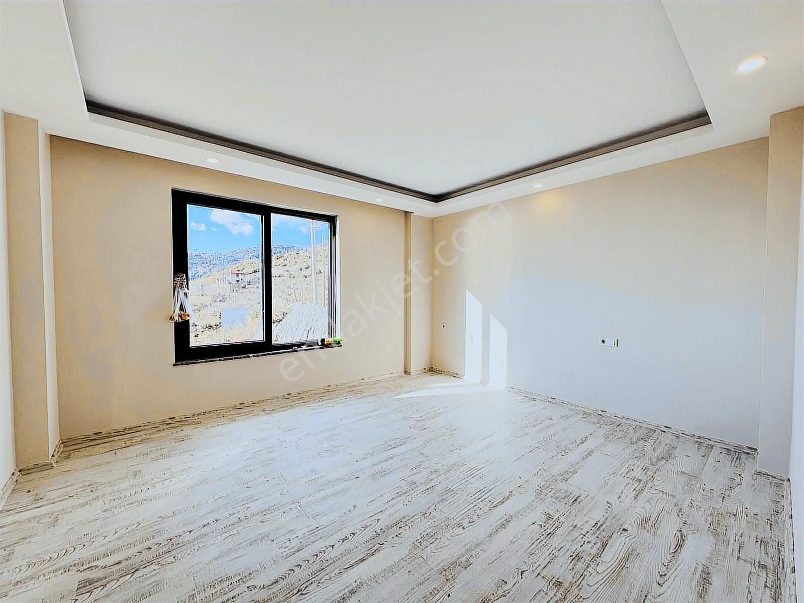 Alanya Gözüküçüklüde Ful Manzaralı Satılık 3+1 Villa - Görsel 2