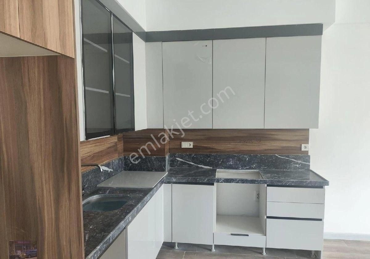 1+1 Yüksek Katlı Asansörlü Daire Sıfır Daire - Görsel 6