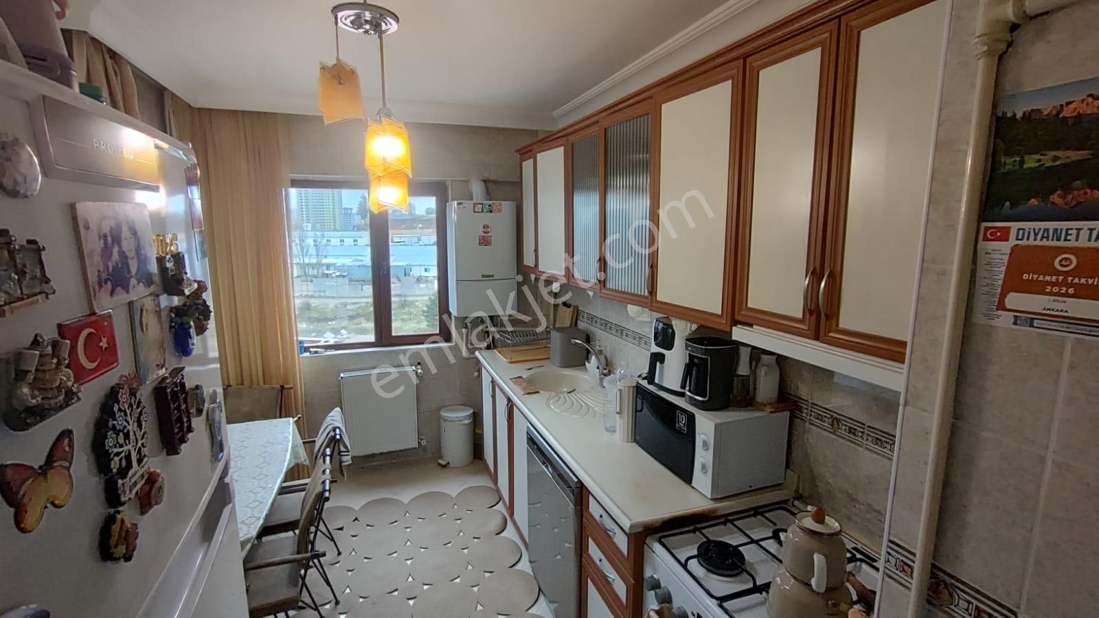 Atanora Vadiden İlkerde Ara Kat Full Manzaralı Cadde Yakını 3+1 - Görsel 16