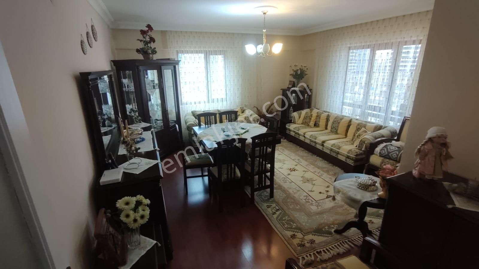 Atanora Vadiden İlkerde Ara Kat Full Manzaralı Cadde Yakını 3+1 - Görsel 14