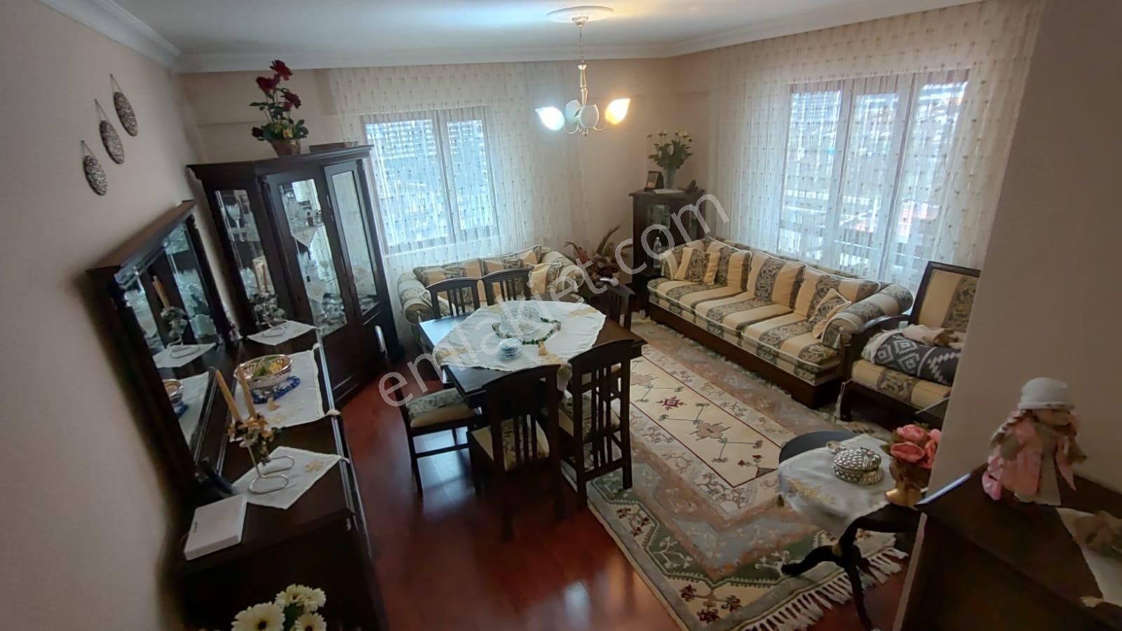 Atanora Vadiden İlkerde Ara Kat Full Manzaralı Cadde Yakını 3+1 - Görsel 21