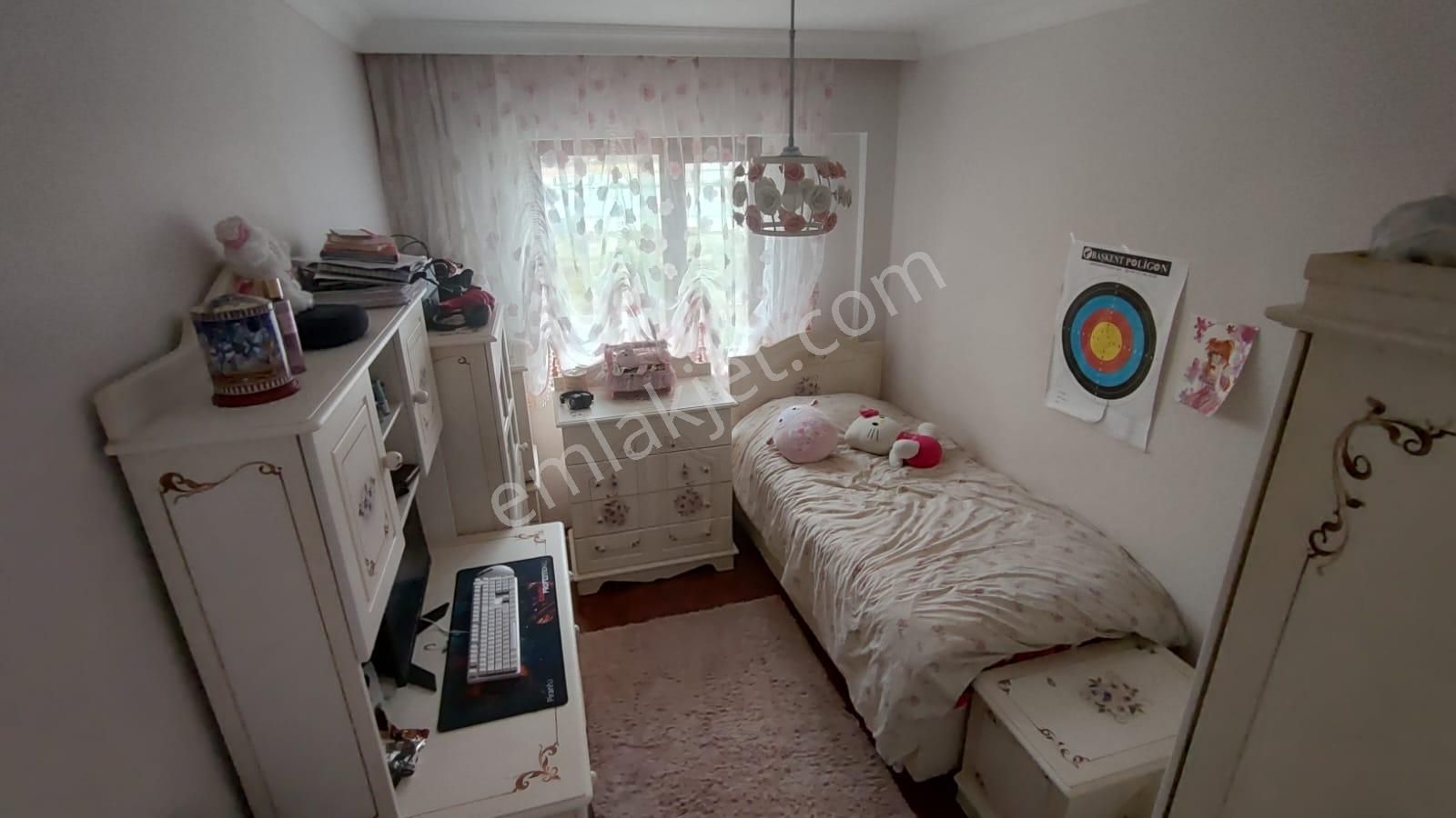 Atanora Vadiden İlkerde Ara Kat Full Manzaralı Cadde Yakını 3+1 - Görsel 4