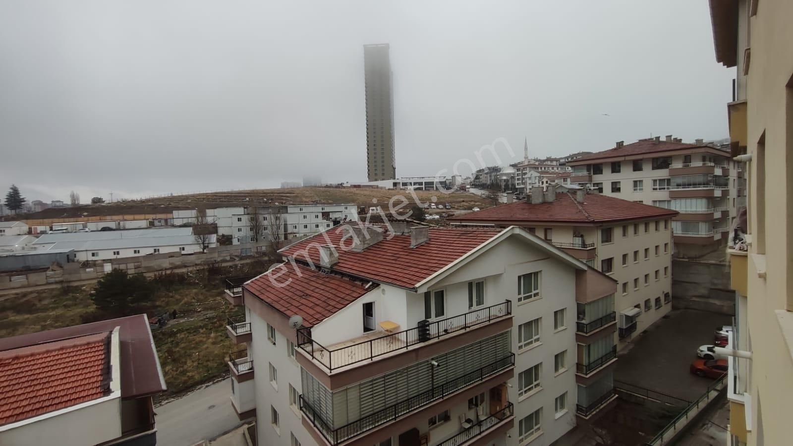 Atanora Vadiden İlkerde Ara Kat Full Manzaralı Cadde Yakını 3+1 - Görsel 12