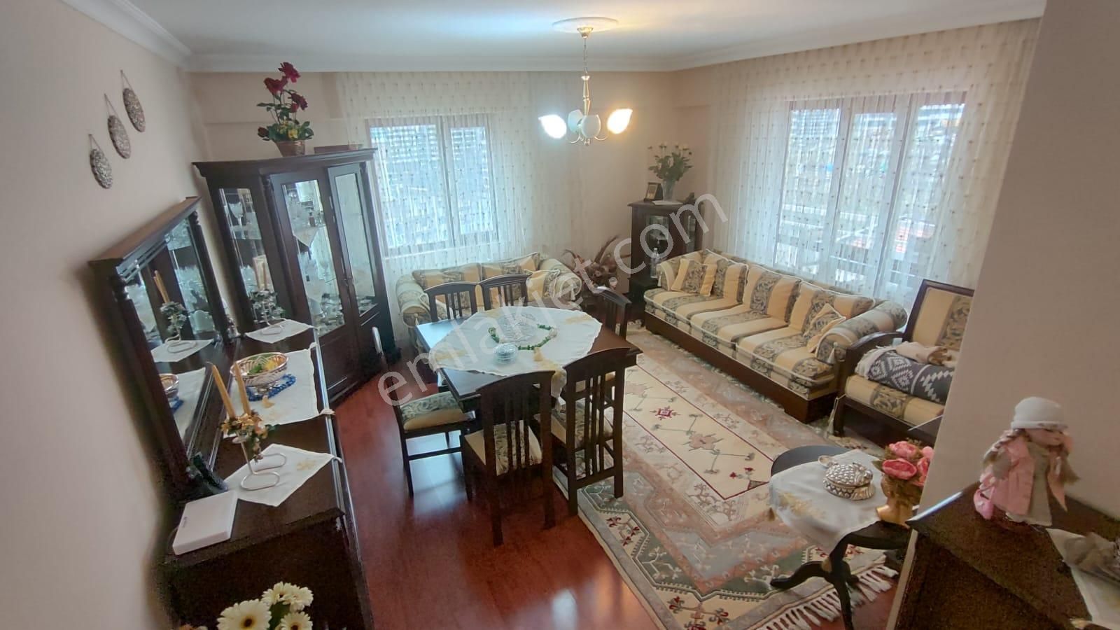 Atanora Vadiden İlkerde Ara Kat Full Manzaralı Cadde Yakını 3+1 - Görsel 25