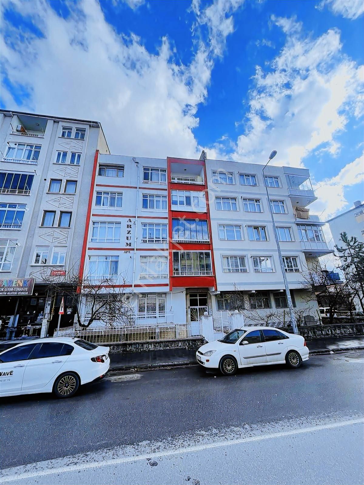 Wave Gayrimenkul | Mevlana Mah. | 3+1 | 120 M2 | Satılık Daire.