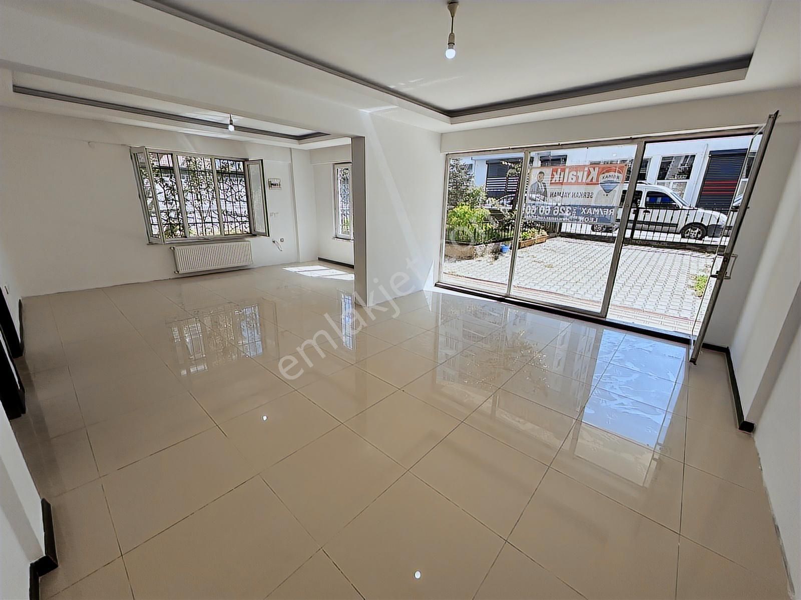 Remax Leon Yıldırım Yunusemre Mahallesi Satılık İş Yeri - Görsel 2