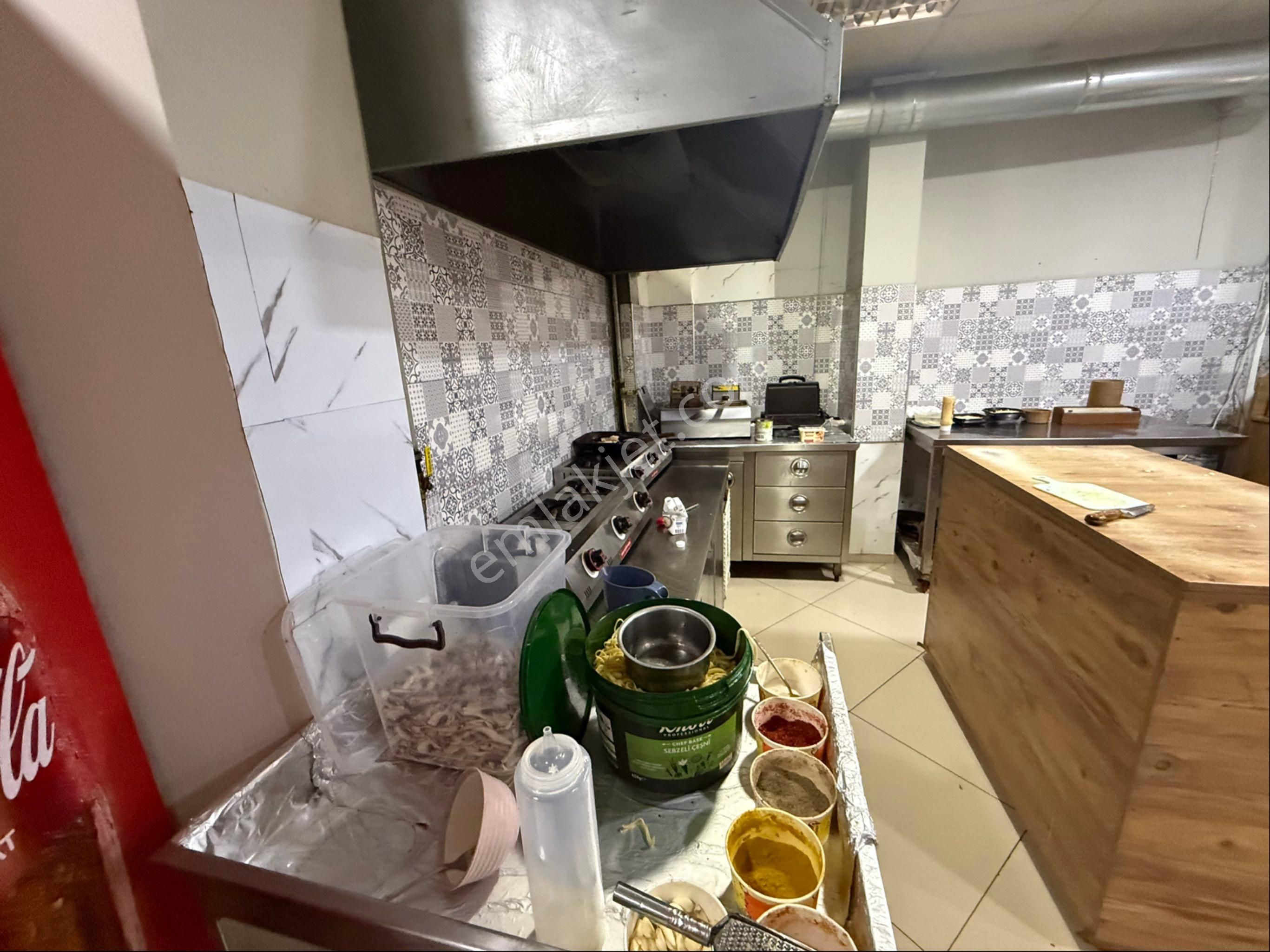 Newcıty Emlaktan | Çarşıda Devren Kiralık Restoran - Görsel 11