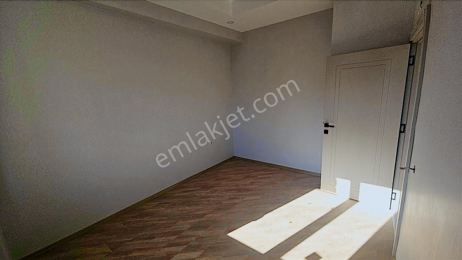 Döşemealtı Belediyesi Yakını 1+1 Daire - Görsel 14