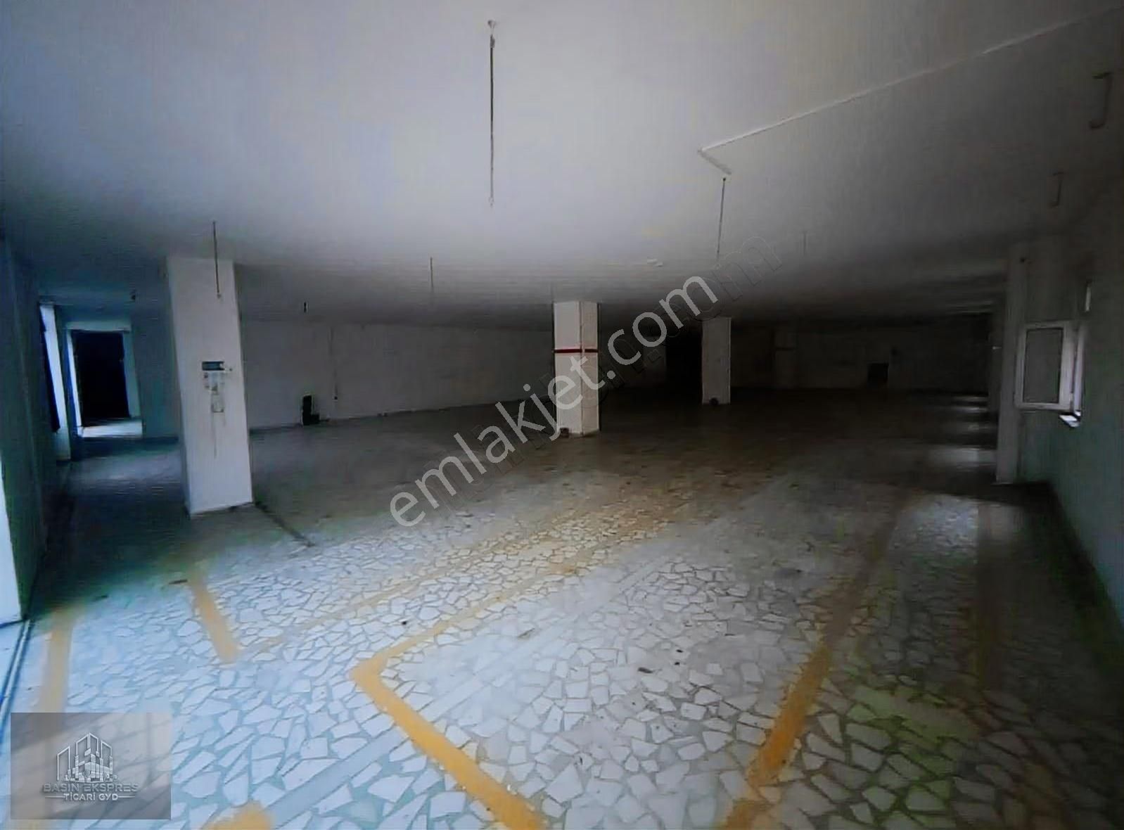 Sulyapıdan 1000 M2 Kiralik İş Yeri İmalata Atölye Showroma Uygun - Görsel 11