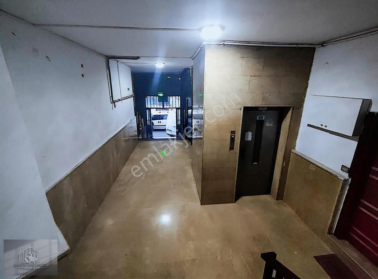 Sulyapıdan 1000 M2 Kiralik İş Yeri İmalata Atölye Showroma Uygun - Görsel 22