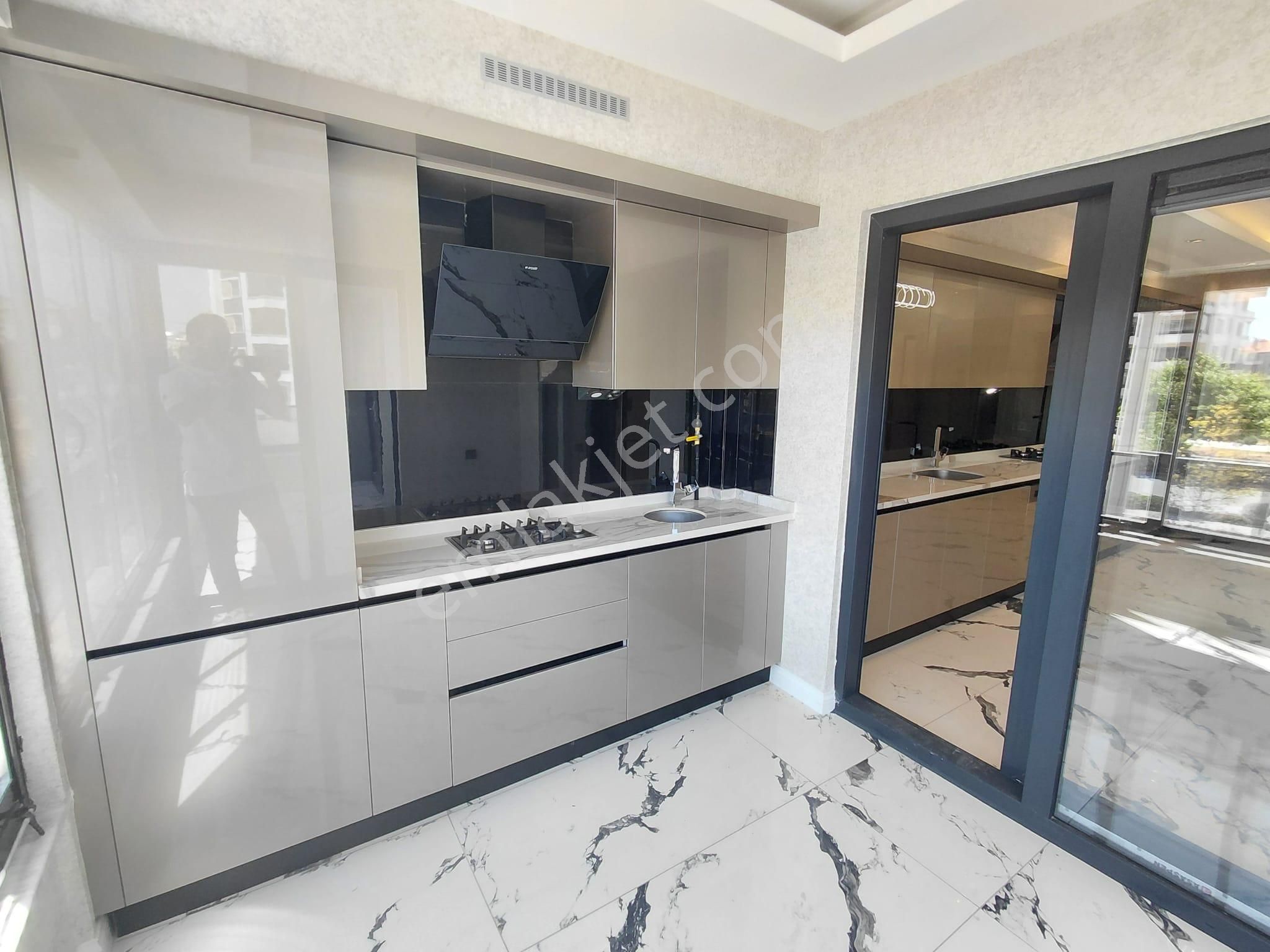 Emrah Çiftci'den Selçuklu Parsana Mah.ahmet Yesevi Cad.yanı Satılık 4+1 Ultra Lüks Daireler - Görsel 8