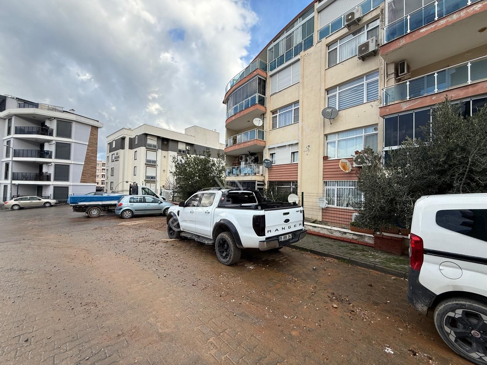 Kuşadası Degirmendere 3+1 Arakat Dolmuş Güzergah Üzeri Satılık Daire - Görsel 3