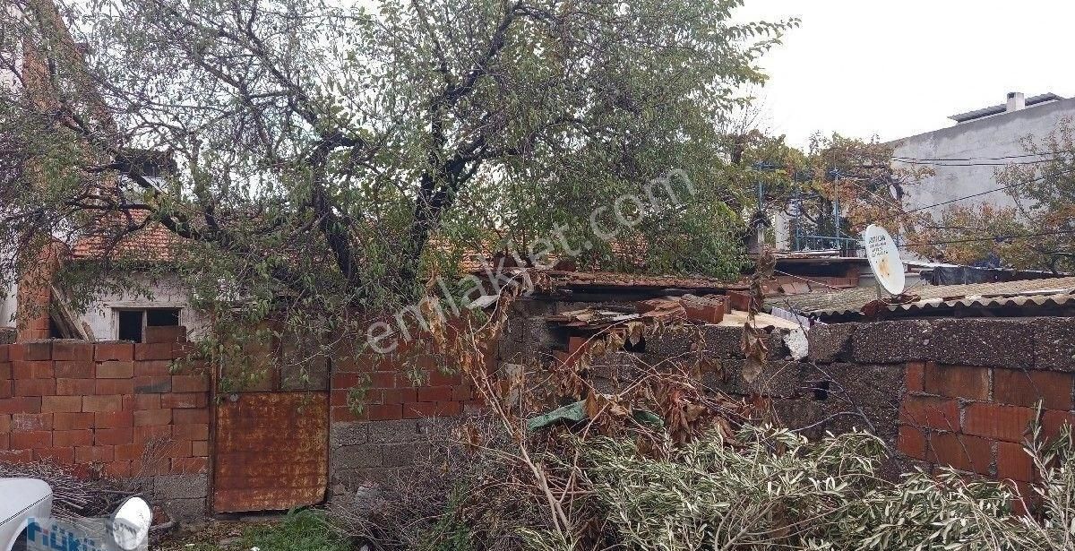 Akhisar Efendi Mahallesinde Konut İmarlı 235m2 Satılık Arsa - Görsel 2
