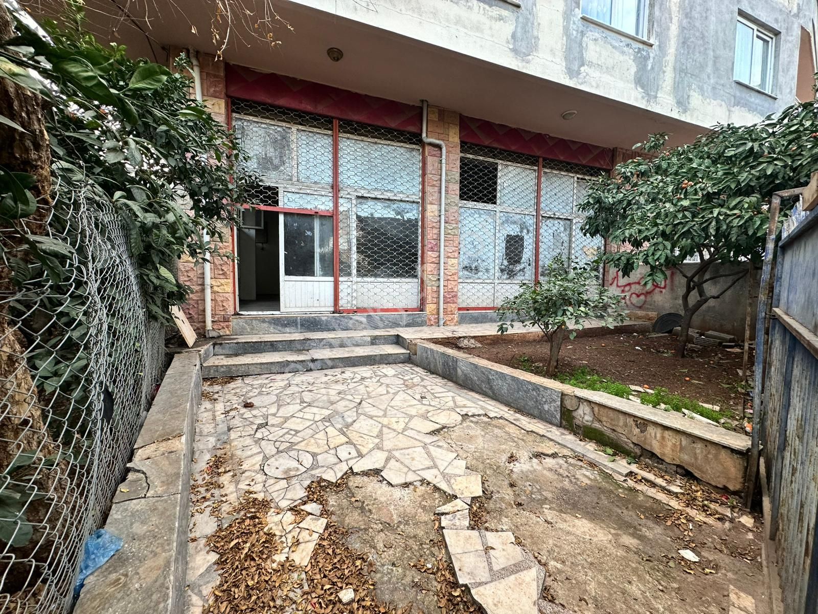 Aktif'den Kurdali'de Köşebaşı'nda 130m2+ön Kullanım Alanlı Satılık Dükkan - Görsel 5
