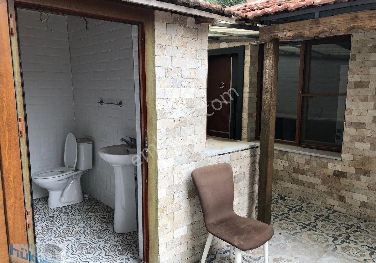 Reşatbey'de Özel Otoparklı Doğalgazlı Satılık Müstakil Ev - Görsel 10