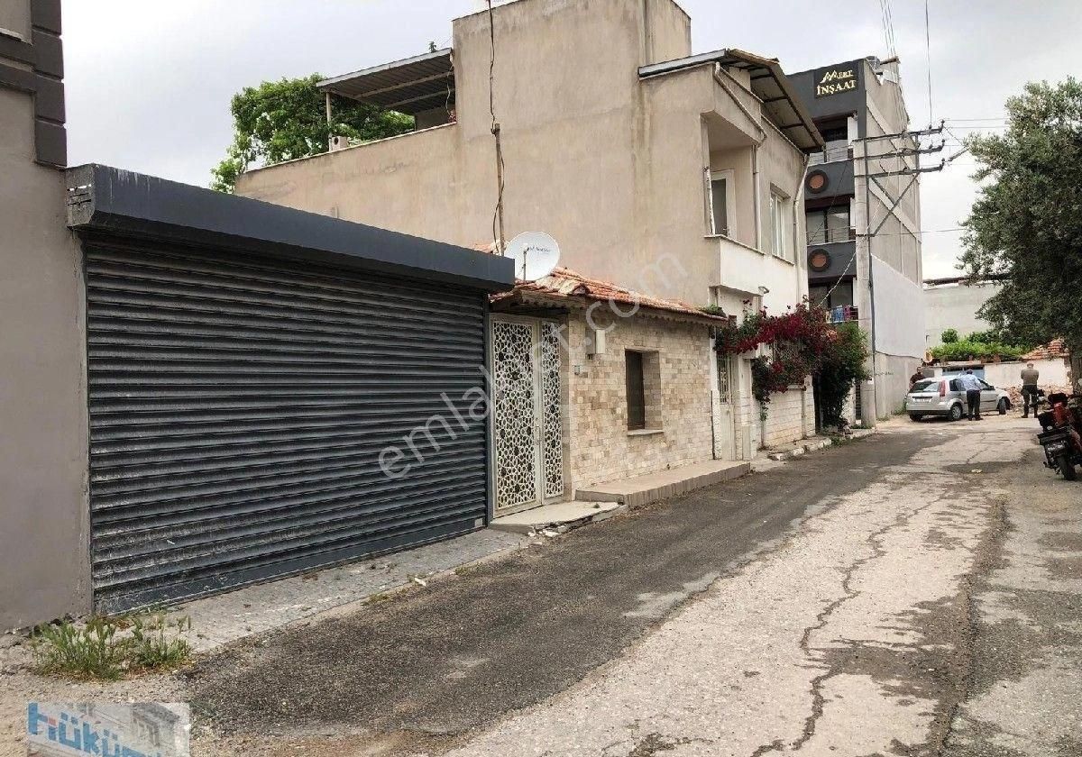 Reşatbey'de Özel Otoparklı Doğalgazlı Satılık Müstakil Ev - Görsel 12