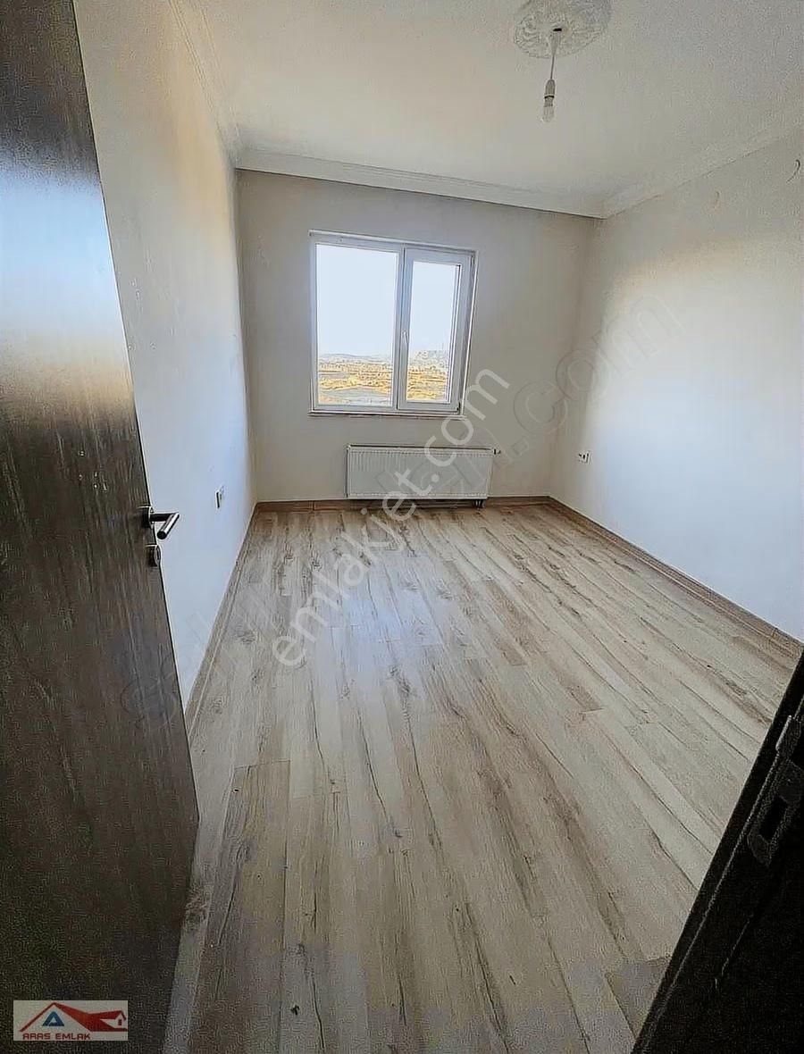 Tokide Site İçinde 8.katta Geniş Boyalı 2+1 Ferah Kaçmaz Daire - Görsel 15