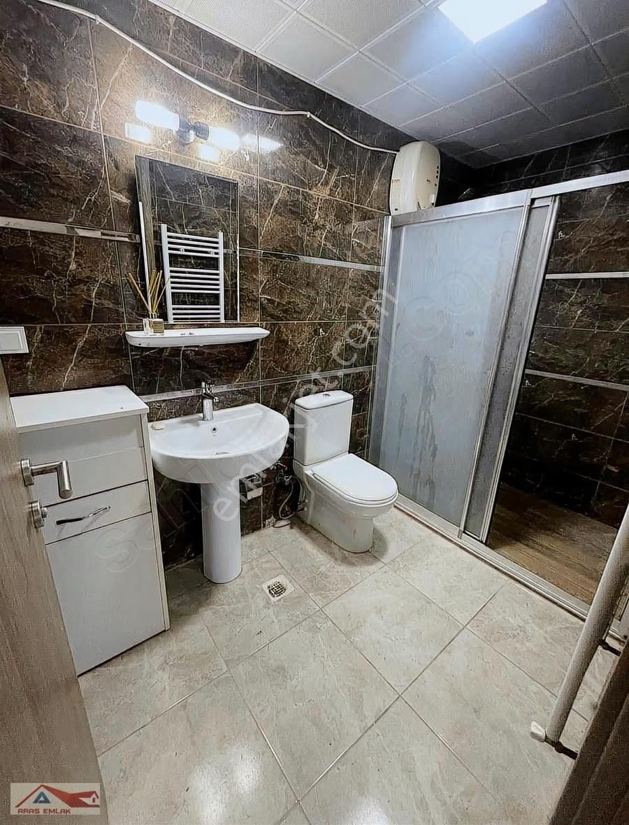 Tokide Site İçinde 8.katta Geniş Boyalı 2+1 Ferah Kaçmaz Daire - Görsel 11