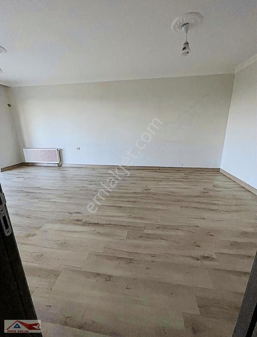 Tokide Site İçinde 8.katta Geniş Boyalı 2+1 Ferah Kaçmaz Daire - Görsel 13