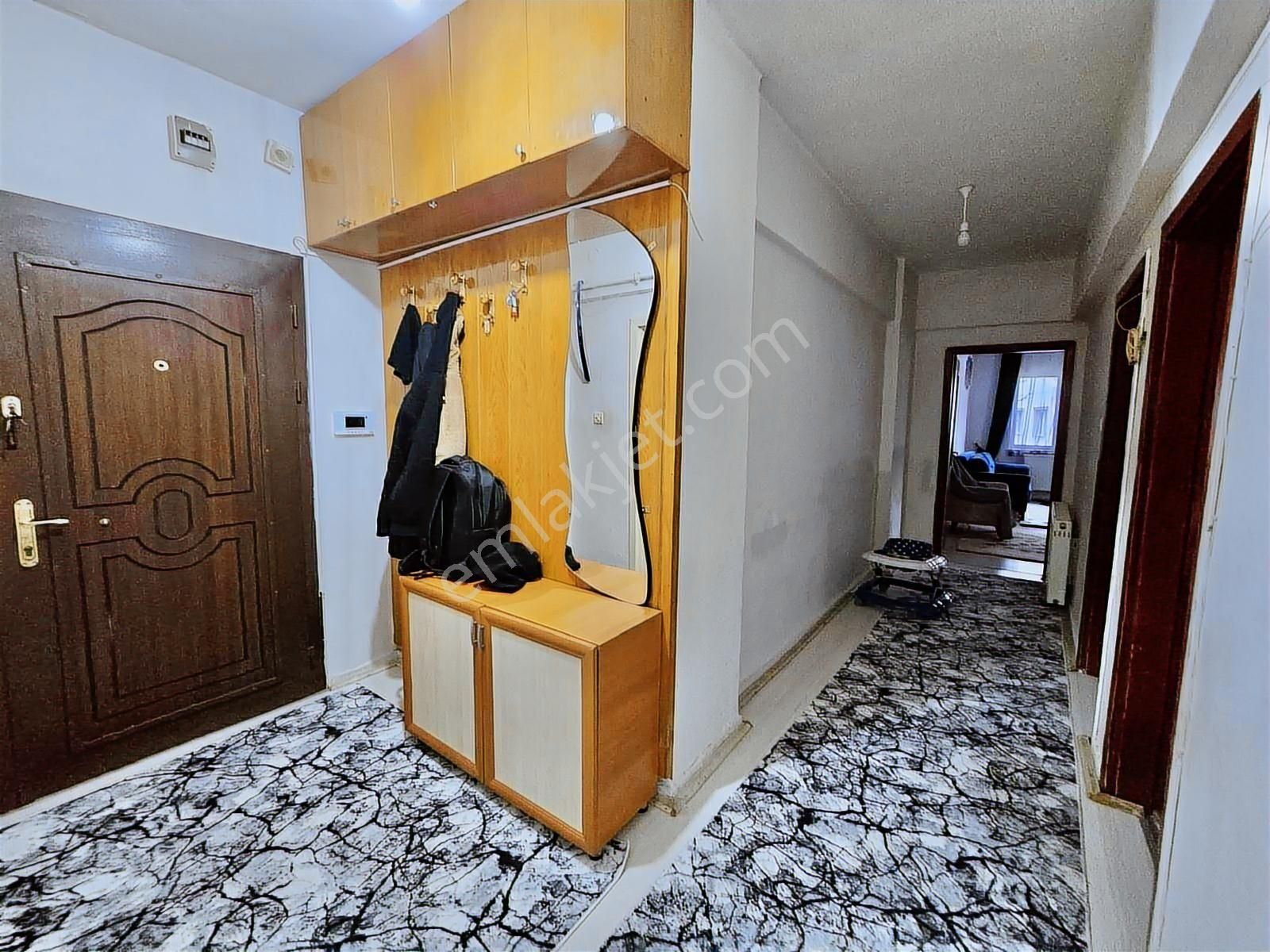 Sincan Plevne Mah. Salon Bağımsız Ara Katta 2+1 Satılık Daire - Görsel 6