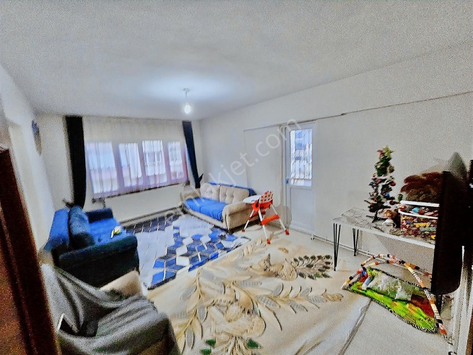 Sincan Plevne Mah. Salon Bağımsız Ara Katta 2+1 Satılık Daire