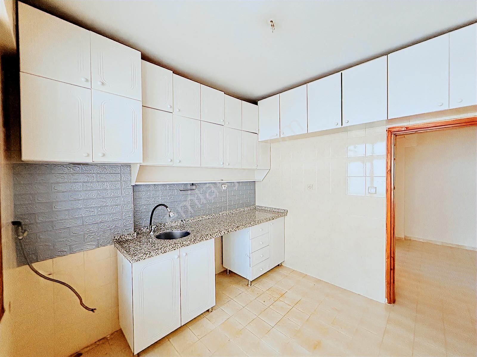 Maltepe Altayçeşme De Minibüse Yakın Ara Kat 3+1 Kiralık Daire - Görsel 7