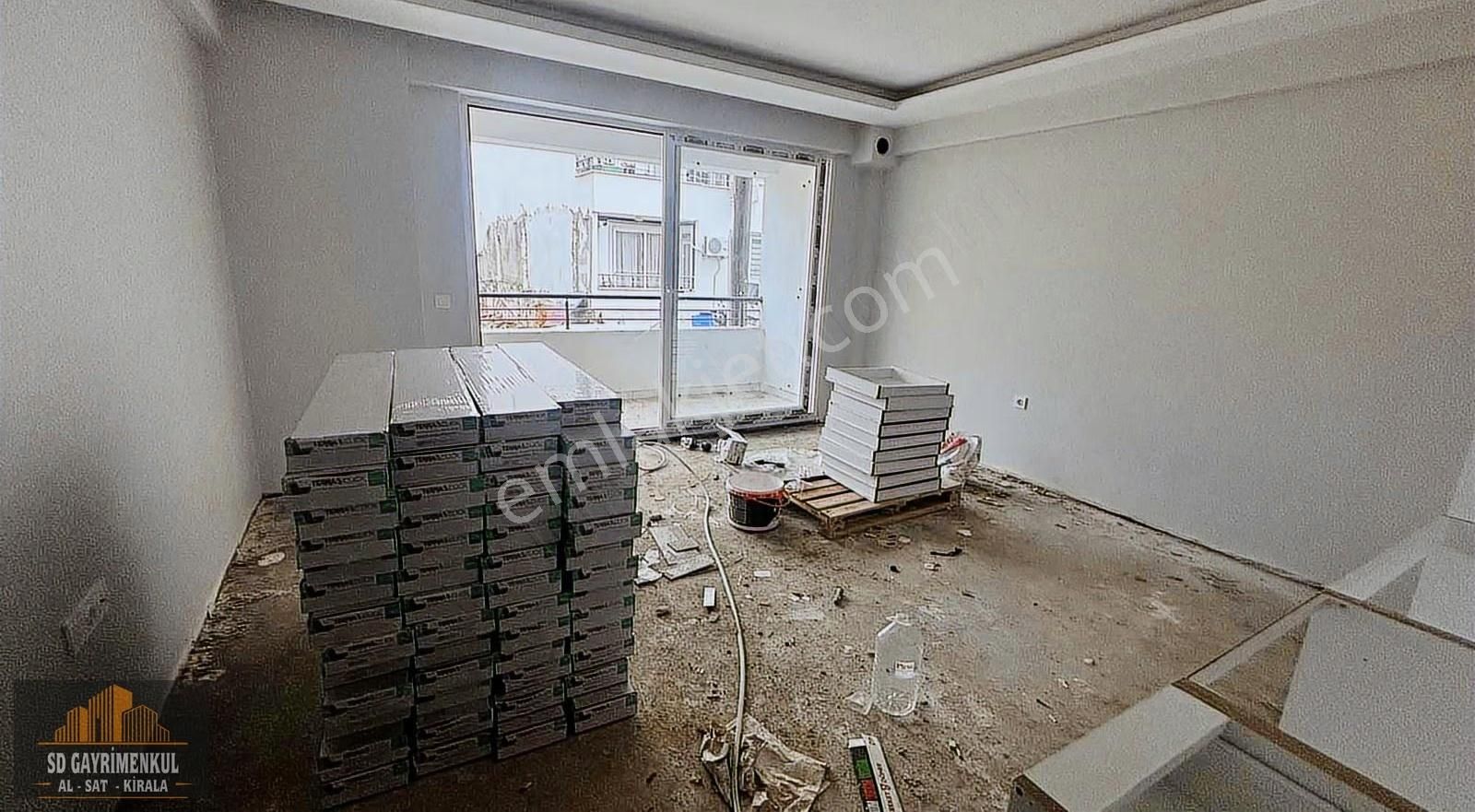 Gömeç Kemalpaşada Ön Cephe, Köşe Konumlu 2+1 Daire - Görsel 2