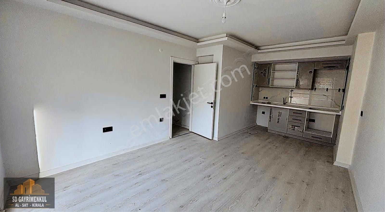 Gömeç Kemalpaşada Merkezi Konumda 2+1 Satılık Daire - Görsel 6