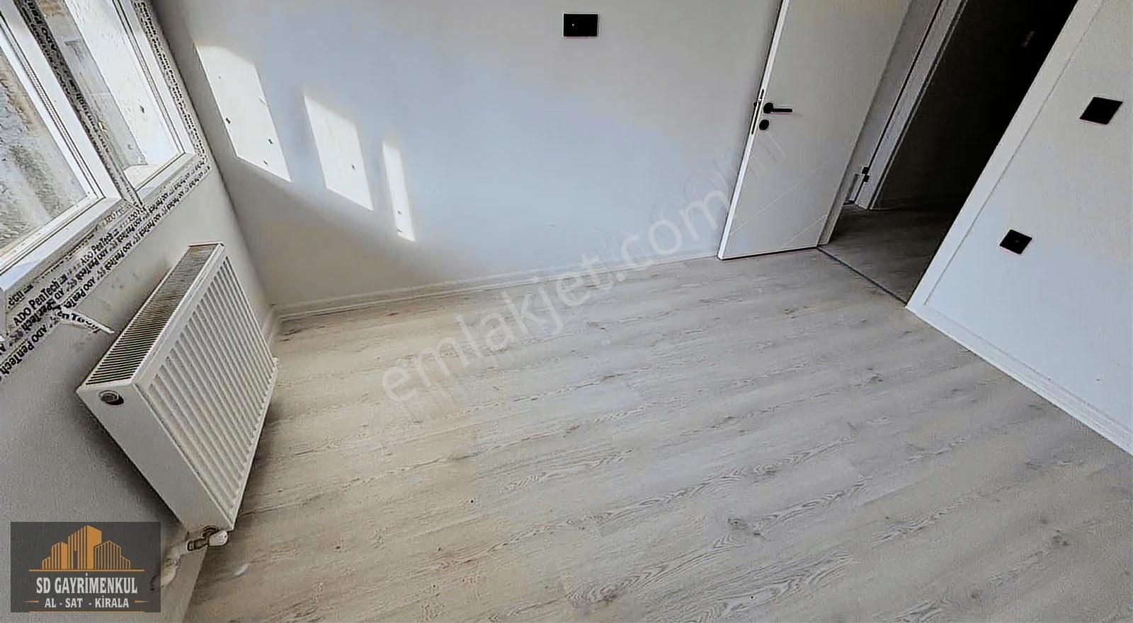 Gömeç Kemalpaşada Merkezi Konumda 2+1 Satılık Daire - Görsel 8