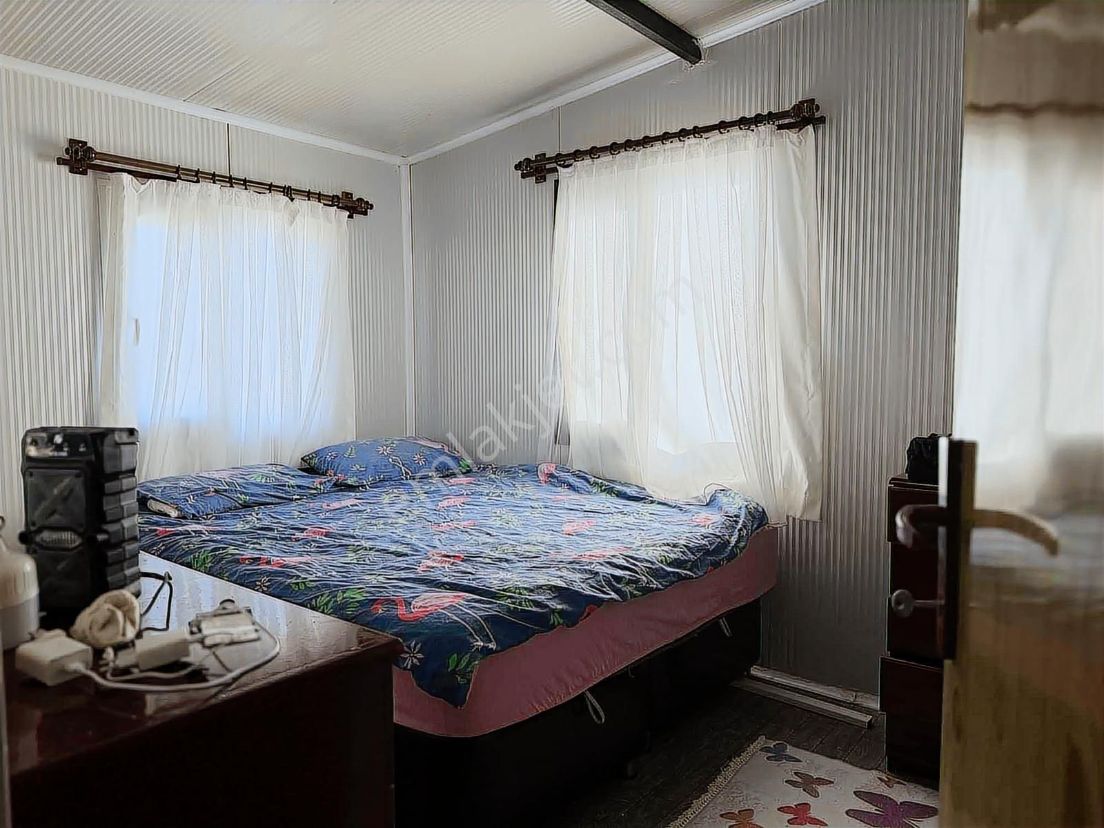 Kızıldağ'da Manzaralı 70 M2 2+1 Konteyner Ev Ve 420 M2 Arsası - Görsel 15