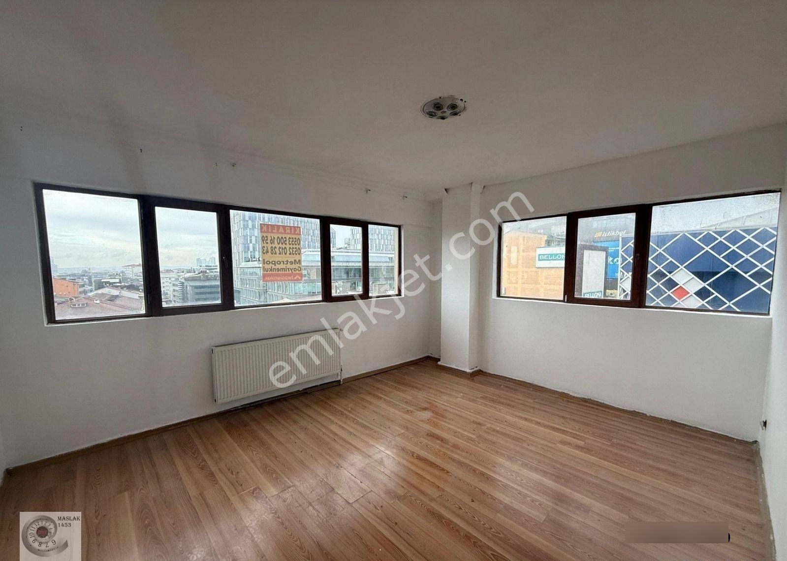 Sultan Selim Caddesi Üzerinde Hazır Ofis ***asansörlü 400 Metre Yangın Merdivenli - Görsel 12