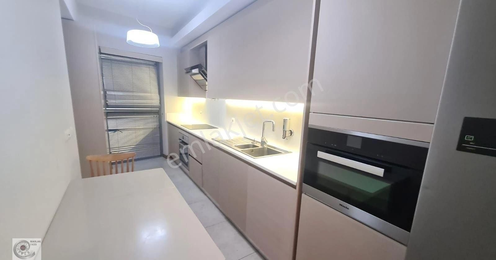 Maslak 1453 Sitesinde Büyük Tip 2+1 Satılık Daire ***boş*** - Görsel 18